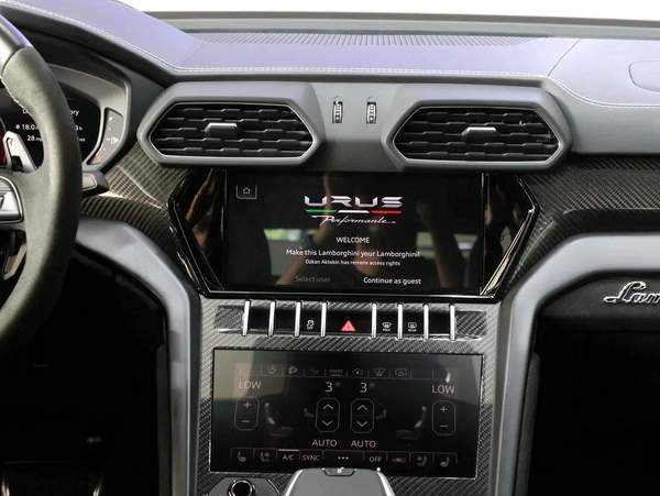 2024 - Lamborghini Urus Performante - V8