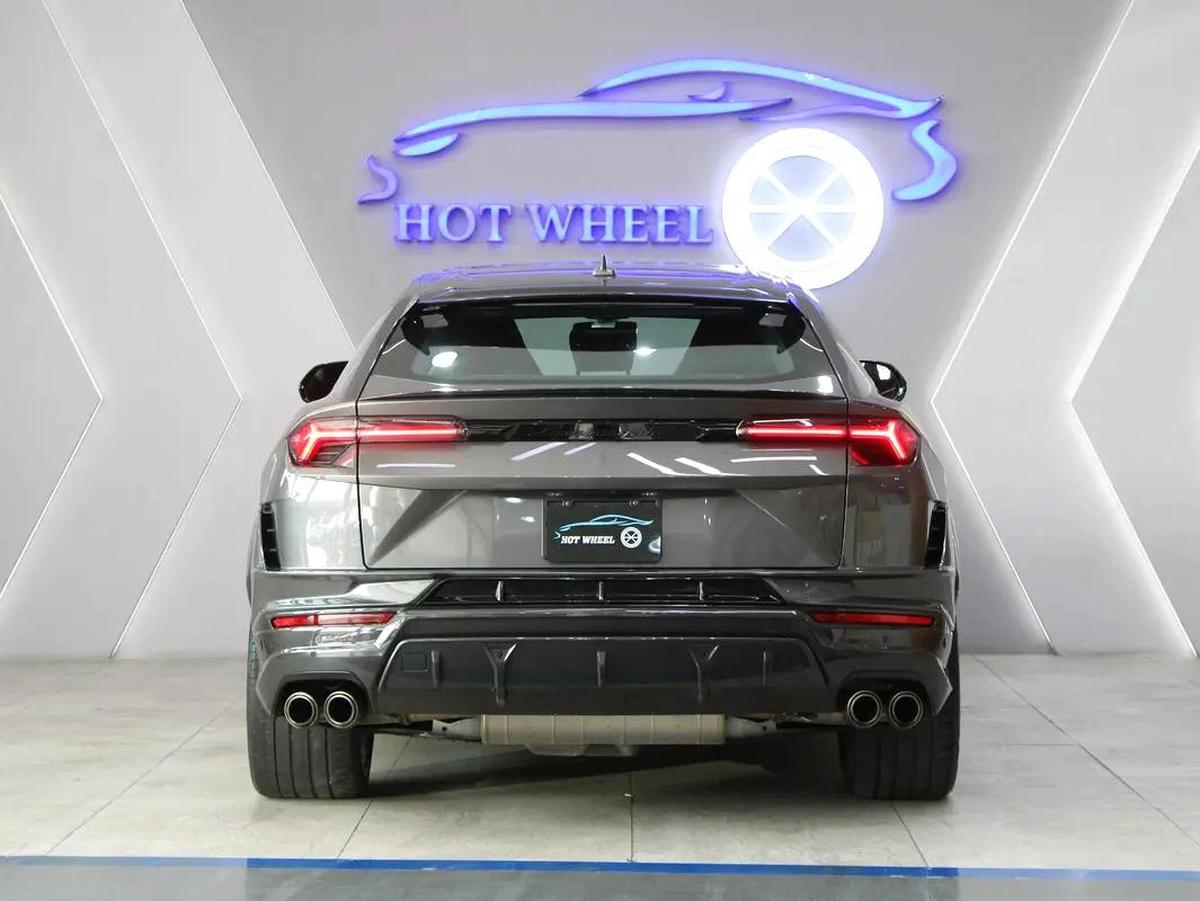 2024 - Lamborghini Urus Performante - V8-6-6