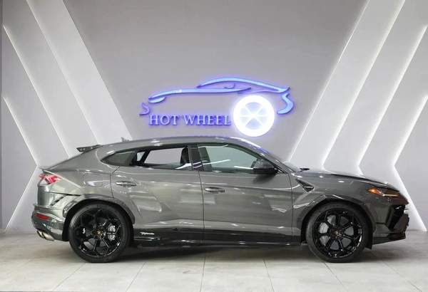 2024 - Lamborghini Urus Performante - V8