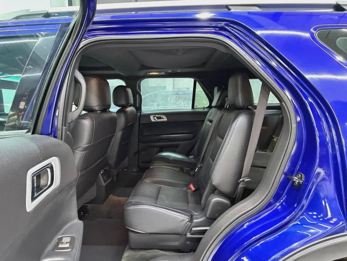 Ford Explorer Gcc with Service contract from Agency-8-8