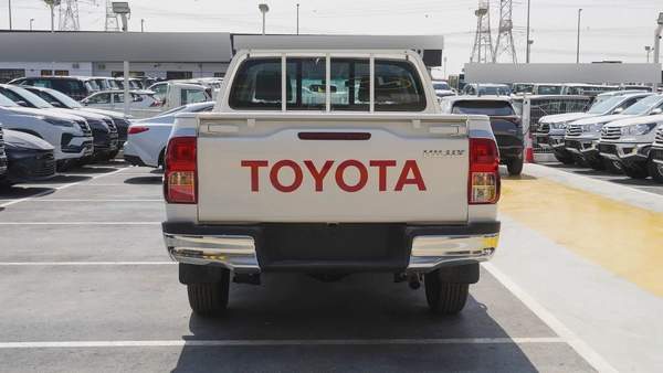 2025 Toyota Hilux Double Cab GLX - GCC/Other Region