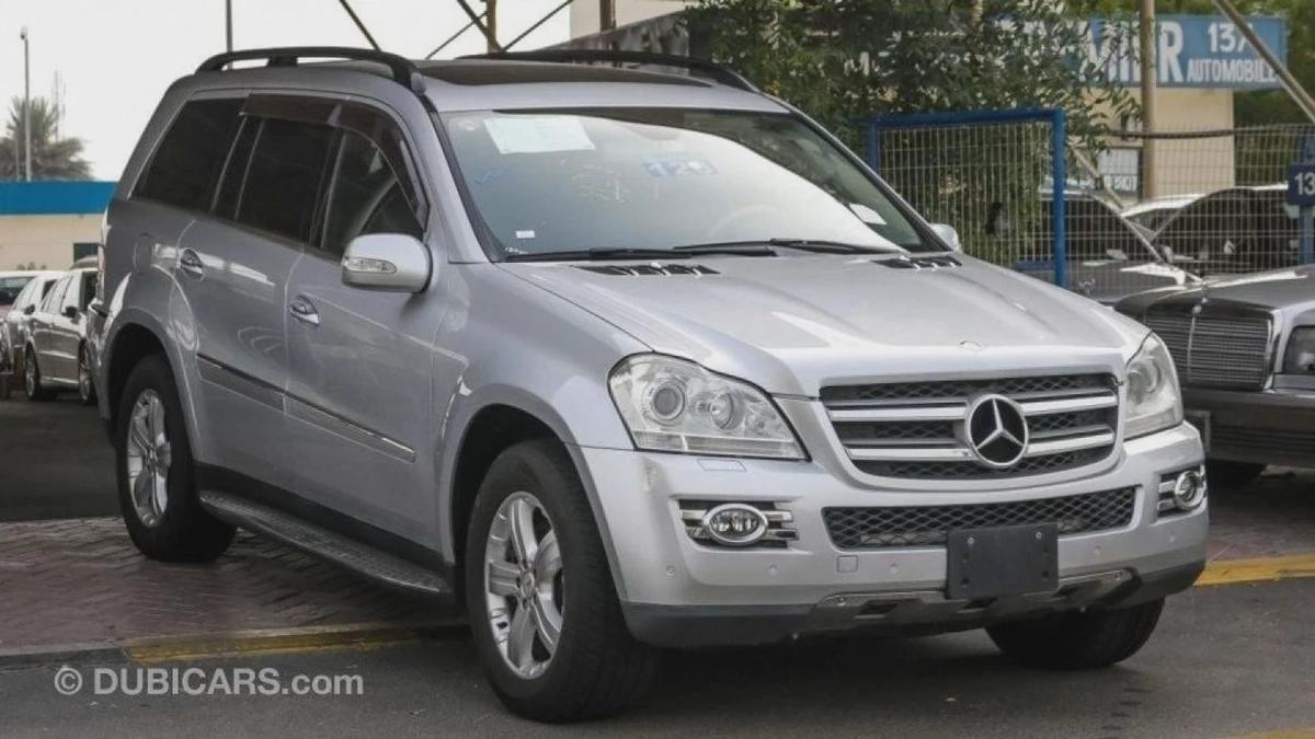 Mercedes Benz GL550-0-0