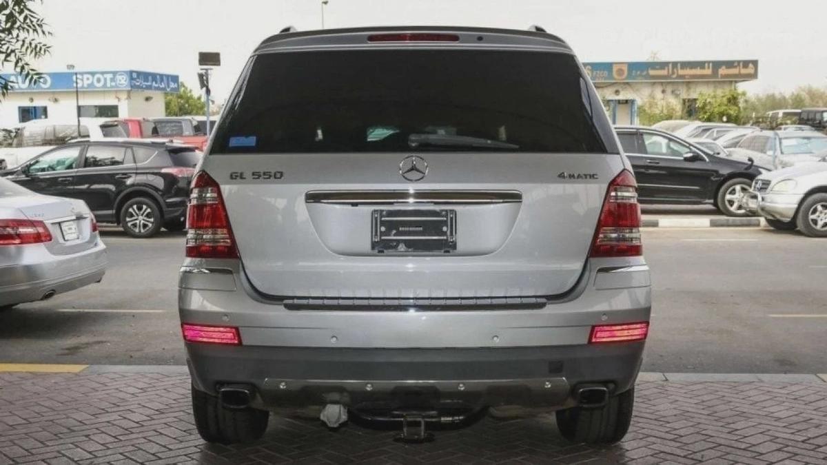 Mercedes Benz GL550-5-5