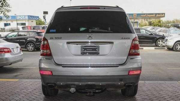 Mercedes Benz GL550