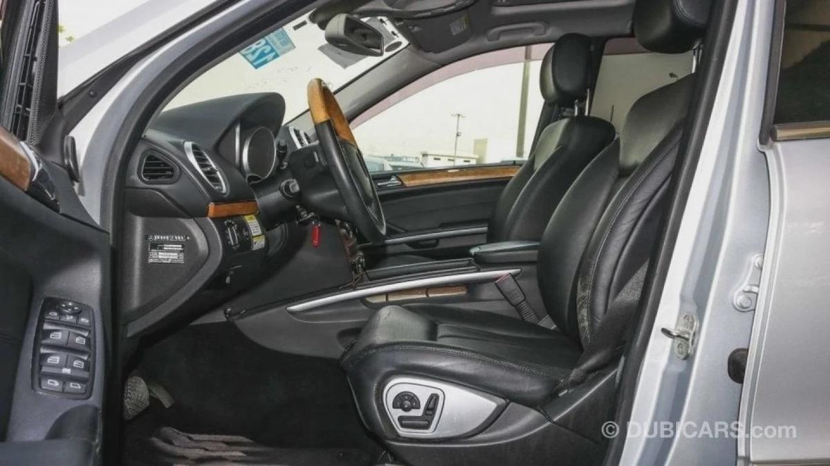 Mercedes Benz GL550-9-9