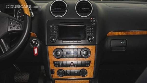 Mercedes Benz GL550