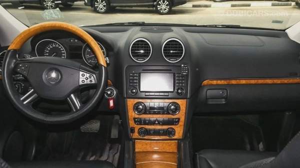 Mercedes Benz GL550