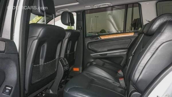 Mercedes Benz GL550