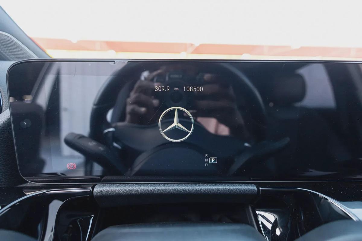 Mercedes-Benz GLA 200 2021-14-14