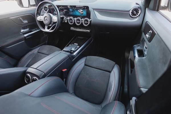 Mercedes-Benz GLA 200 2021