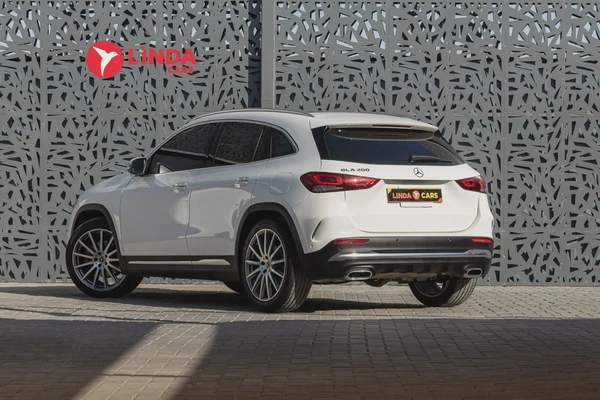 Mercedes-Benz GLA 200 2021