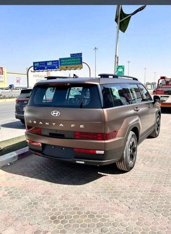 Hyundai Santa Fe 2.5L PETROL 2025