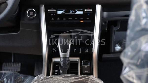 Mitsubishi Xpander MITSUBISHI XPANDER 1.5L PETROL AT