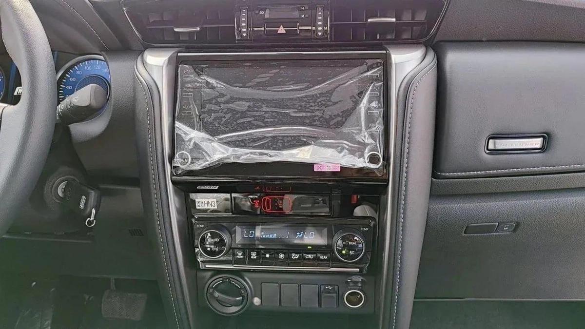 Toyota Fortuner GXR 2.4L DLESEL-9-9
