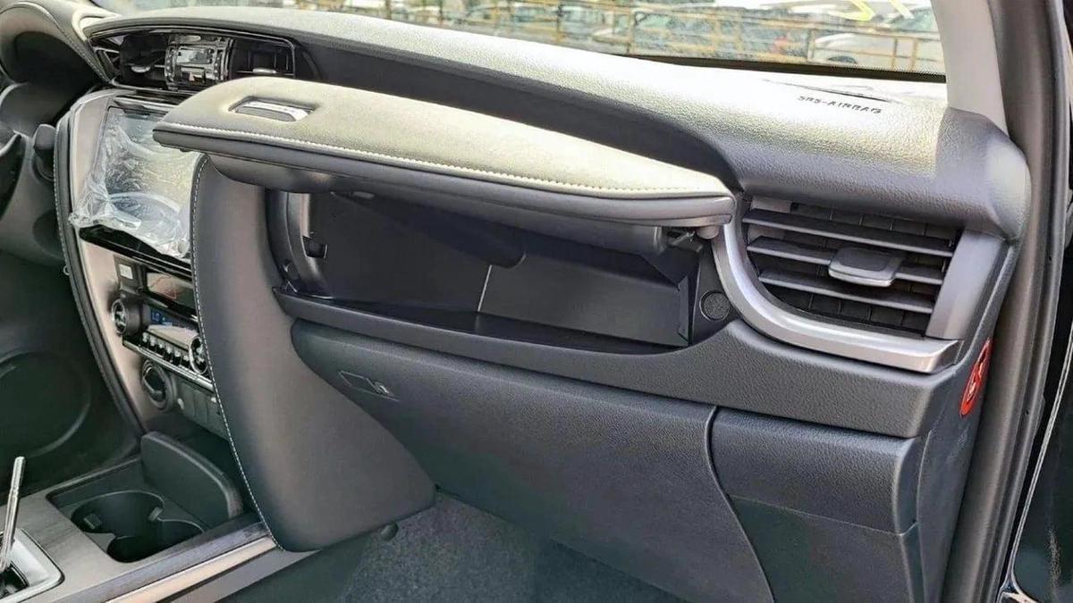 Toyota Fortuner GXR 2.4L DLESEL-10-10