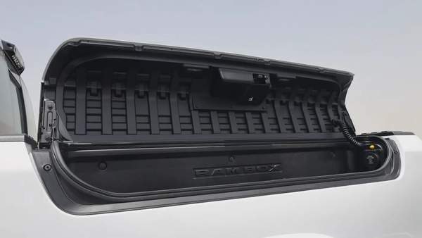 ( Only For Export ) 2026/2026 RAM 1500 LIMITED CREW CAB SST H.O 3.0TT GCC BRAND NEW