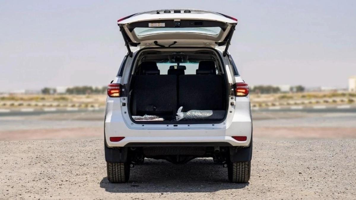 Toyota Fortuner Toyota Fortuner 2.8L Diesel Full Option 2024-4-4