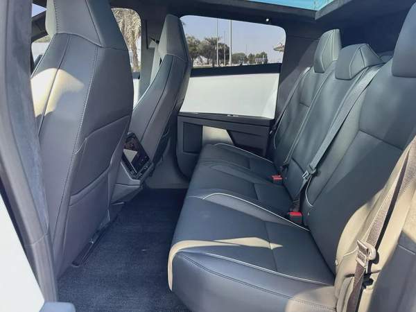 **2024**AMERICAN SPEC LESS KM ONLY 400KM