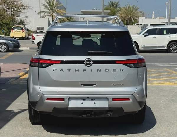 NISSAN - PATHFINDER - 2022 - PLATINUM - V6 - 3,5L - AMERICAN SPECS VERY GOOD CONDITION