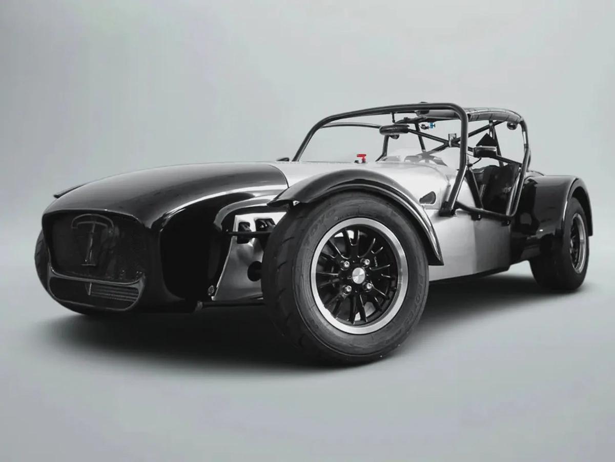 2025 Caterham 420 Race Car / Caterham Race Series inc. 14 Races + Spares Pack Racing License-4-4