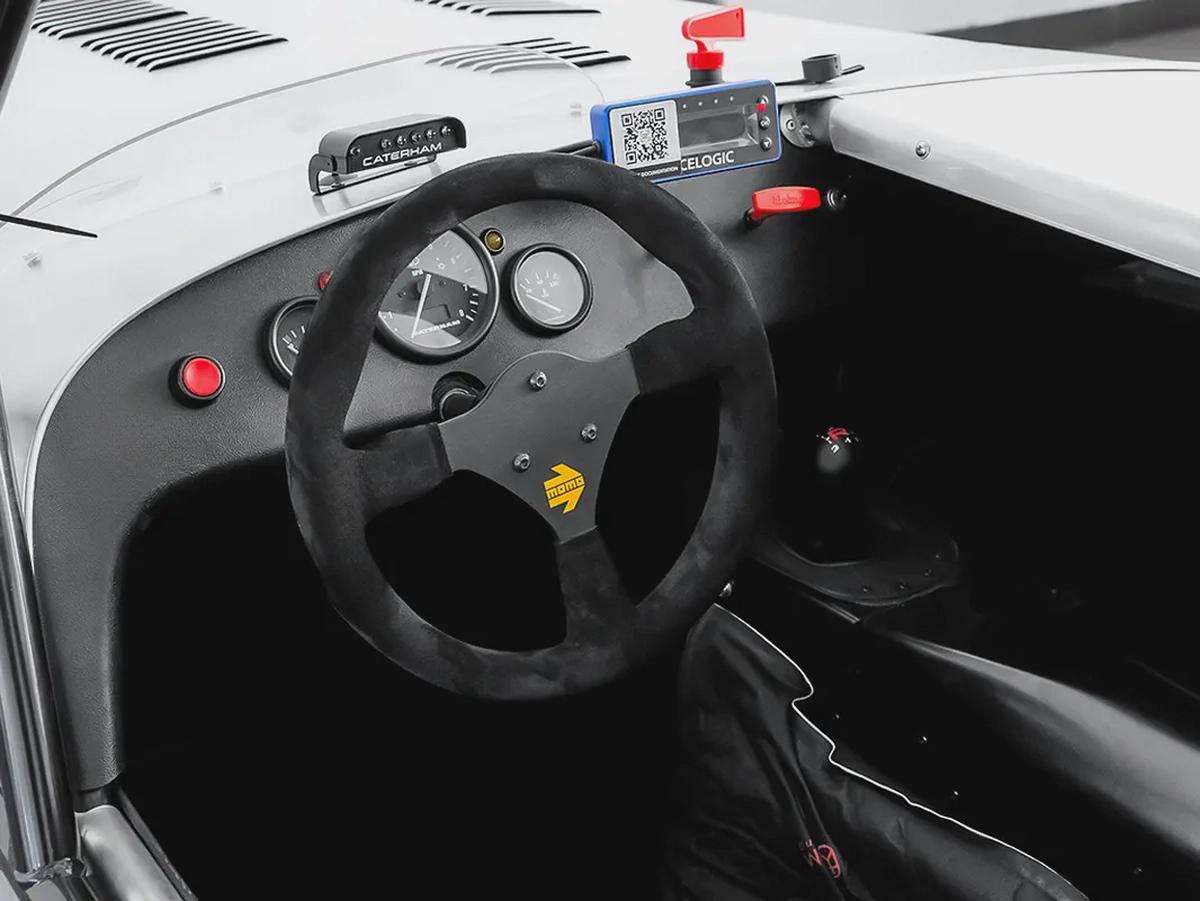 2025 Caterham 420 Race Car / Caterham Race Series inc. 14 Races + Spares Pack Racing License-7-7