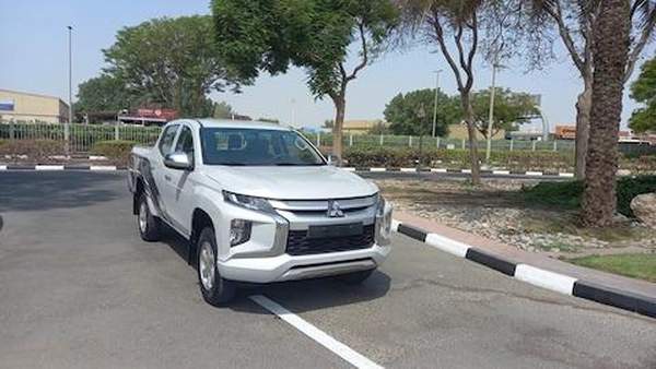 MITSUBISHI L200 2020