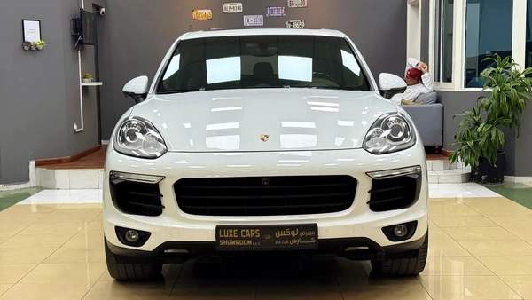 2017 Porsche Cayenne Platinum Edition V6 Gcc 1st Owner Full Service History