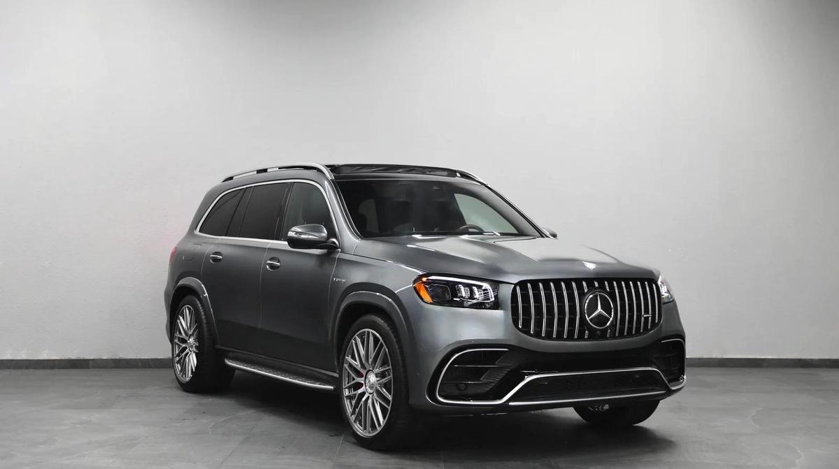 GLS 63 | Original AMG | Clean Title | Free Insurance and Registration-6-6
