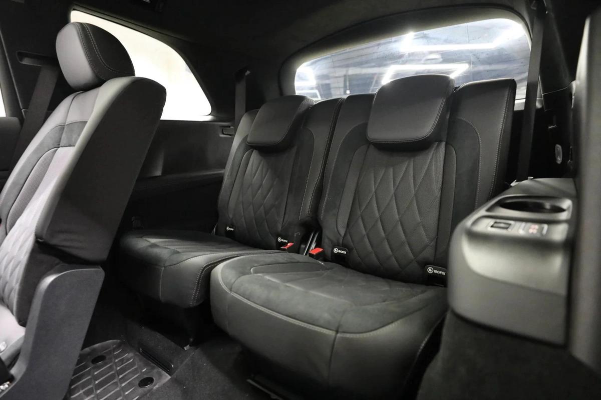 GLS 63 | Original AMG | Clean Title | Free Insurance and Registration-5-5