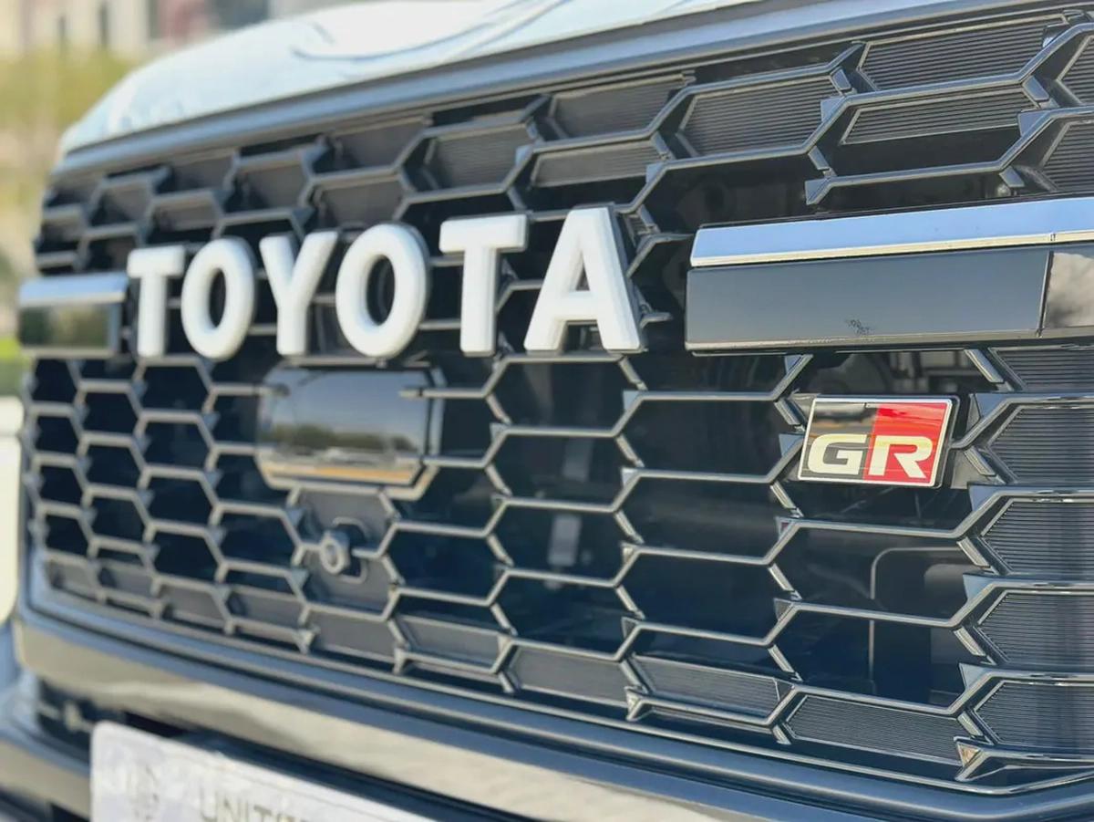 Toyota Land Cruiser GR 3.5T-3-3