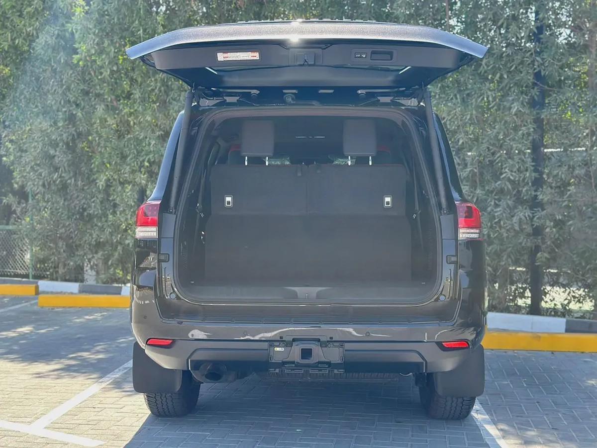 Toyota Land Cruiser GR 3.5T-5-5