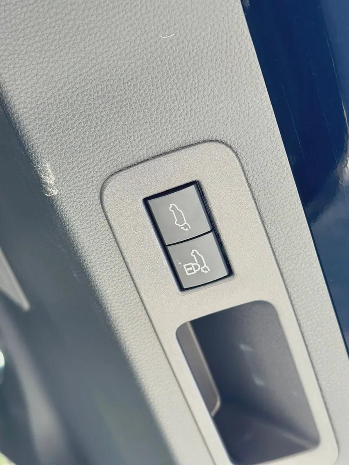 Toyota Land Cruiser GR 3.5T-13-13