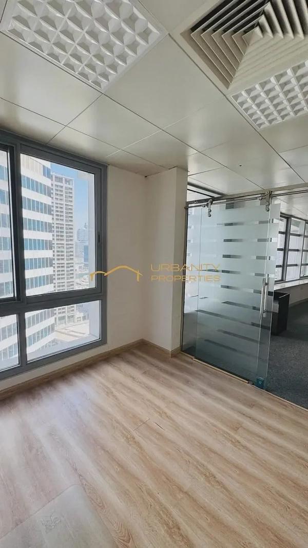 Exclusive Office in Silver Tower | Panoramic Canal & City Views