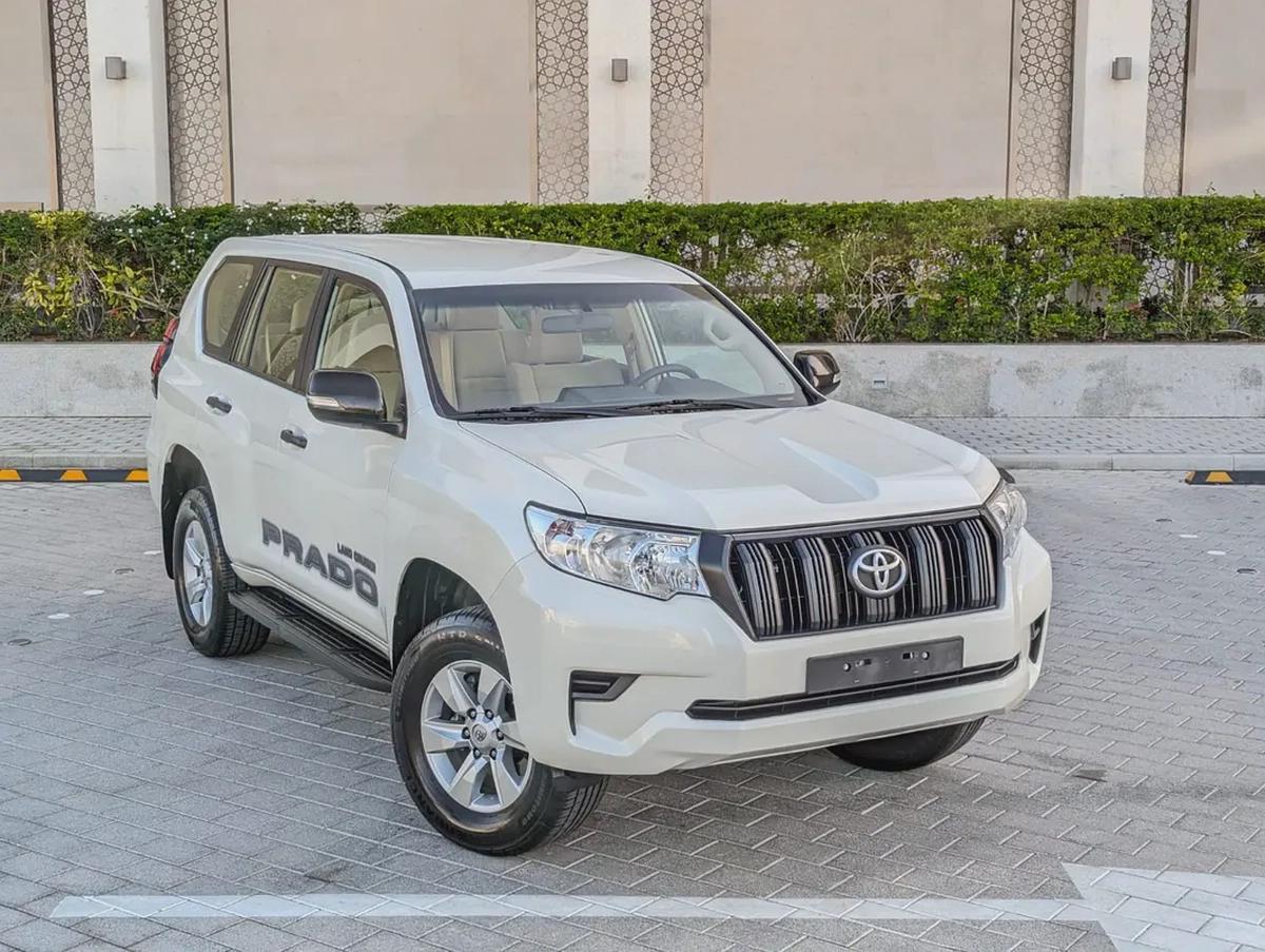 TOYOTA PRADO 2023 GCC V4 2.7L LOW MILEAGE ORIGINAL PAINT IN EXCELLENT CONDITION-0-0