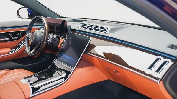 | AED 7,170 PM | Rear Ent, Special Colour, Low KM | S 450 AMG Line