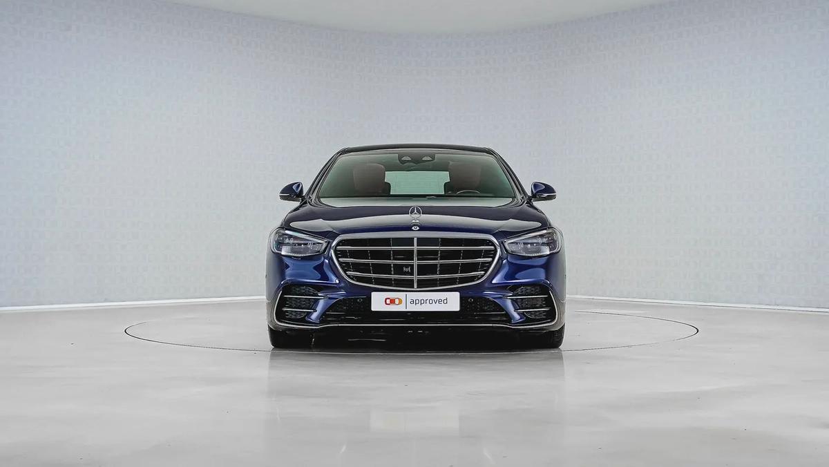| AED 7,170 PM | Rear Ent, Special Colour, Low KM | S 450 AMG Line-8-8