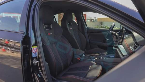 ( 5 Years Warranty + 5 Years Service ) 2025 Škoda Octavia VRS 2.0T FWD GCC 0Km