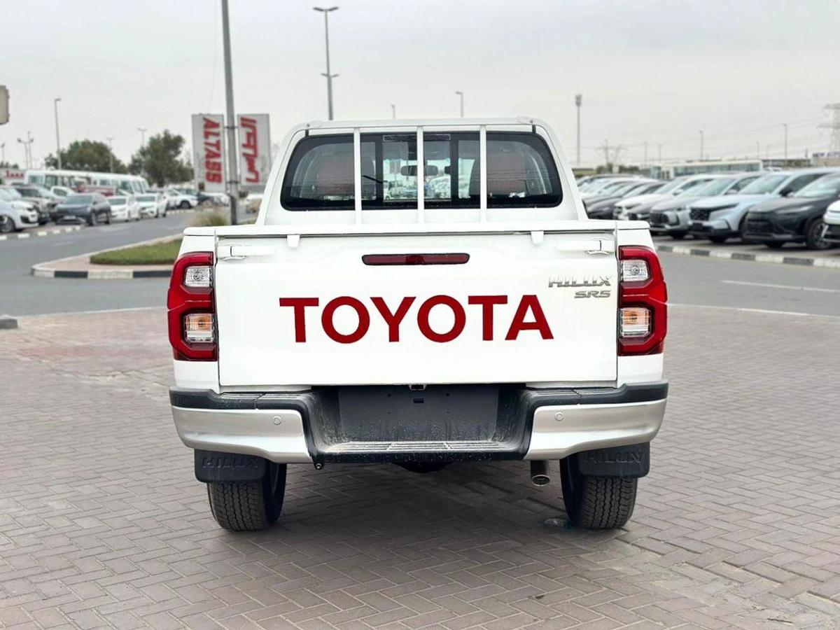 Toyota Hilux SR 2.7L-16-16