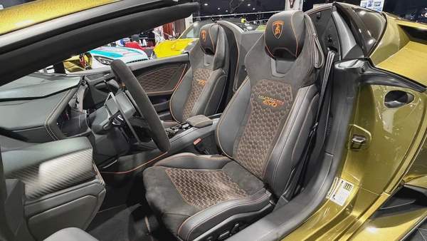 LAMBORGHINI HURACAN EVO SPYDER