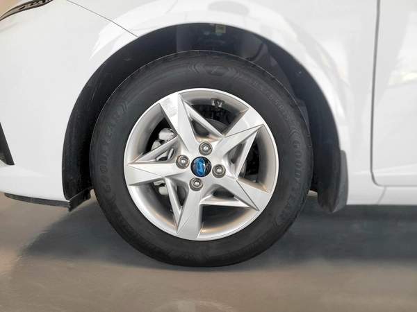 HYUNDAI ACCENT LUXUARY 1.5L 2025 (GCC SPECS)