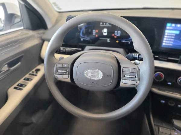 HYUNDAI ACCENT LUXUARY 1.5L 2025 (GCC SPECS)