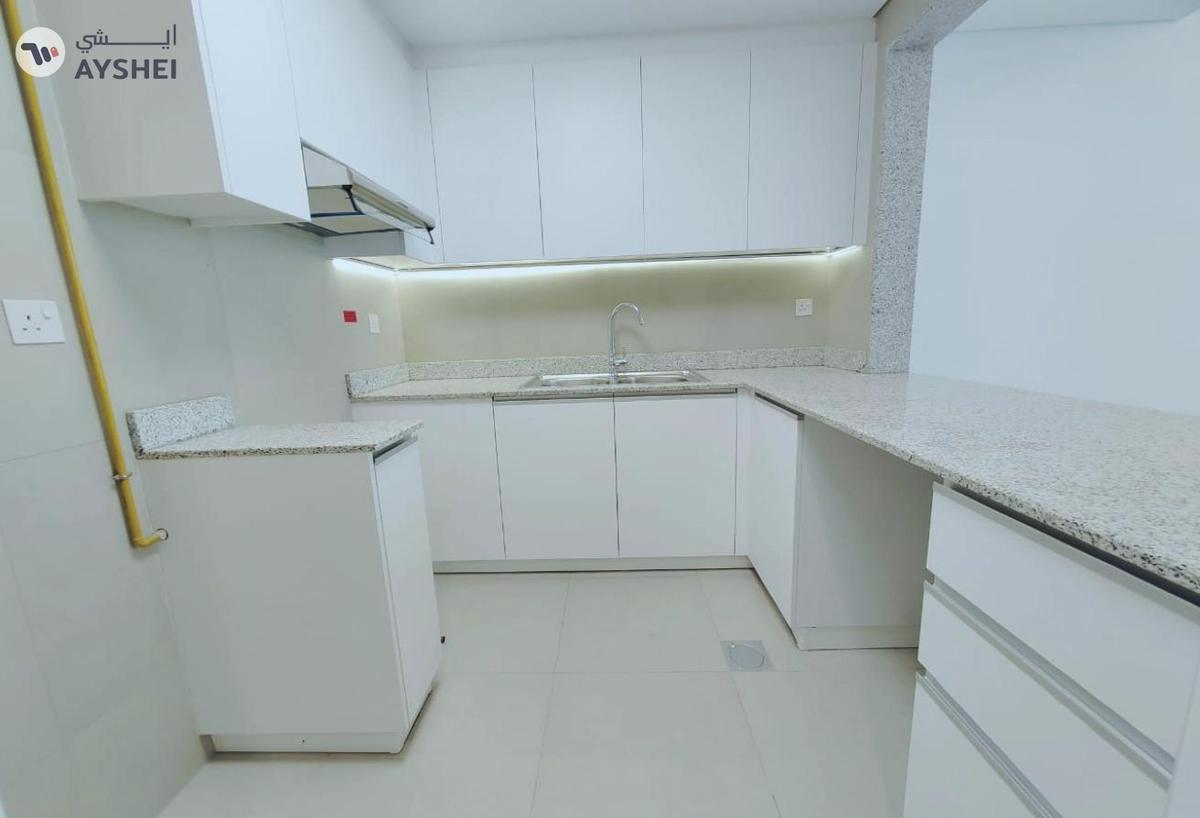 Apartment for rent in Al Nasr Square, Oud Metha-0-landscape