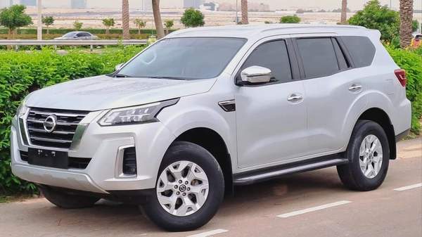 NISSAN X-TERRA TITANIUM 7 SEATER 2022 MODEL 2.5L GCC SPECS (1120/-MONTHLY)