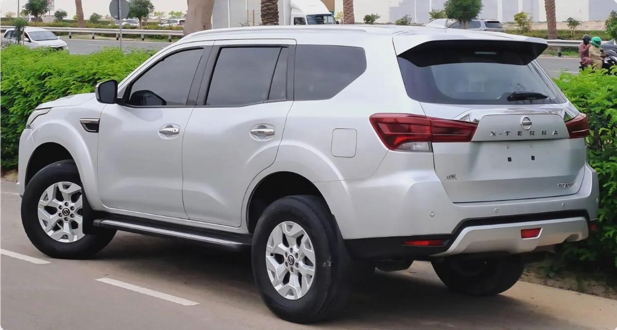 NISSAN X-TERRA TITANIUM 7 SEATER 2022 MODEL 2.5L GCC SPECS (1120/-MONTHLY)-4-4