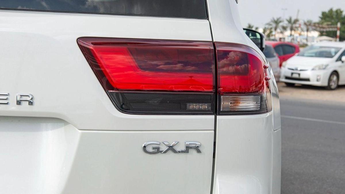 Toyota Land Cruiser TOYOTA LAND CRUISER GXR 3.3L DIESEL-11-11