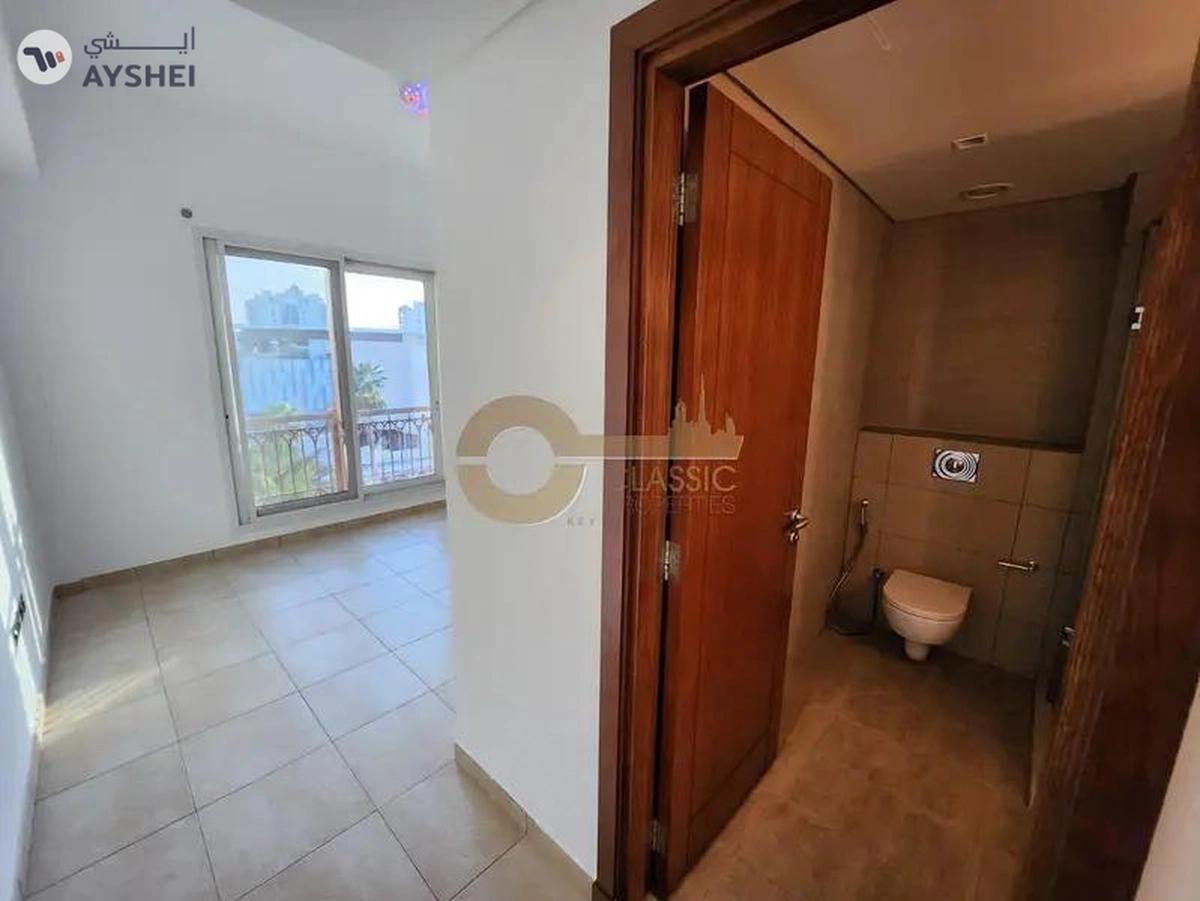 Vacant 2 Bedroom Apt | Type D | Partial Sea View-10-10