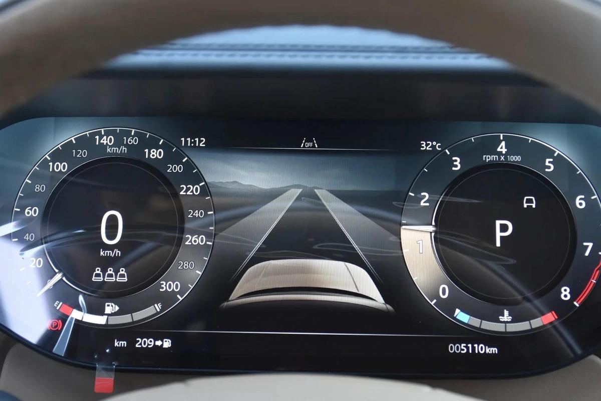 RANGE ROVER AUTOBIOGRAPHY 2025 | WHITE-16-16