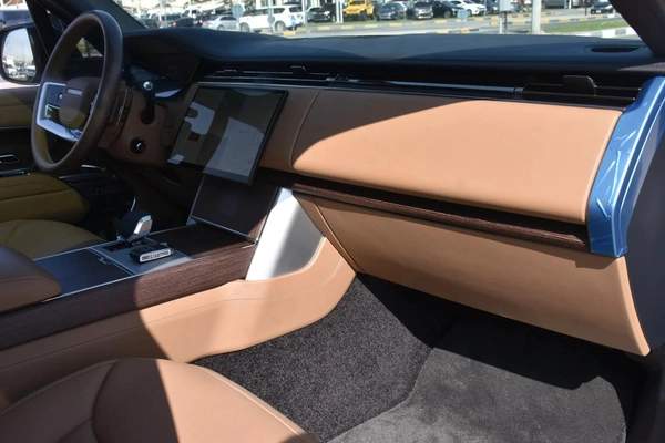 RANGE ROVER AUTOBIOGRAPHY 2025 | WHITE