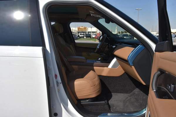 RANGE ROVER AUTOBIOGRAPHY 2025 | WHITE