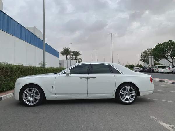 ROLLS ROYCE**2016**GCC SPEC NEAT AND CLEAN